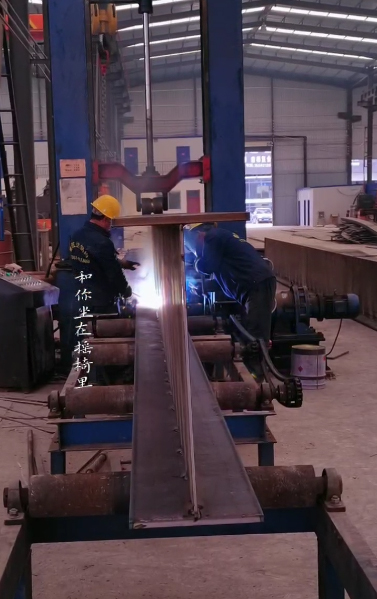 甘肃东乡钢结构厂H型钢组立机